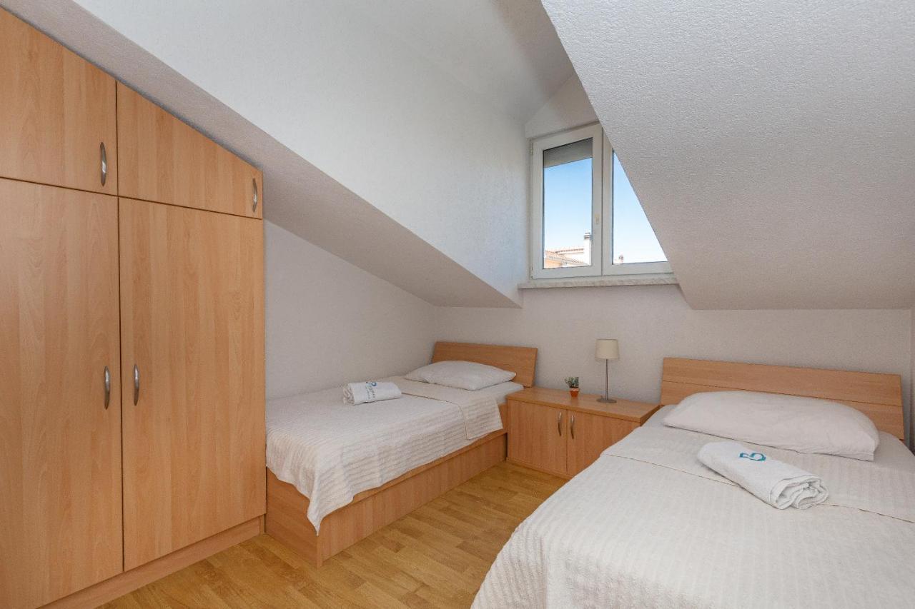 Apartments Dalmata Biograd บีโอกราดนาโมรู ภายนอก รูปภาพ