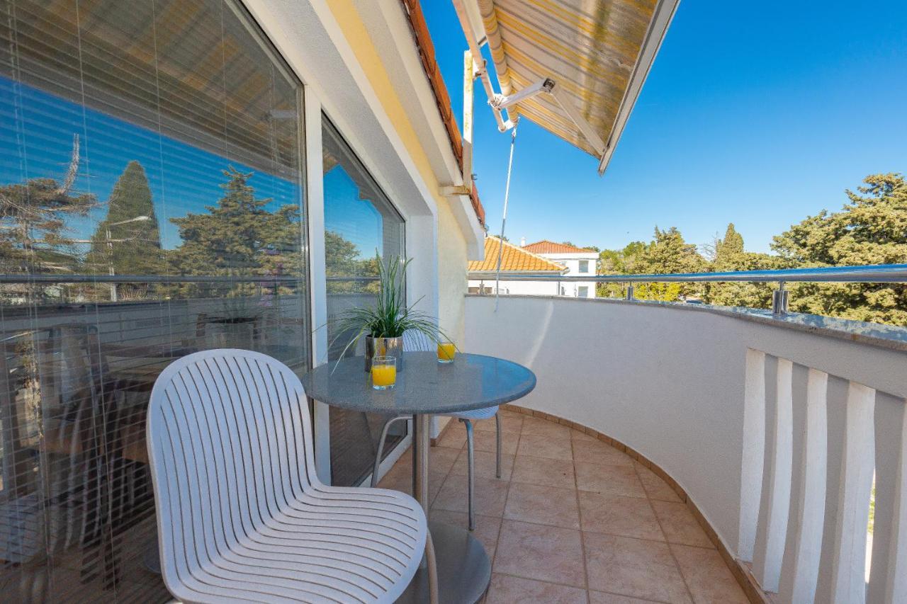 Apartments Dalmata Biograd บีโอกราดนาโมรู ภายนอก รูปภาพ